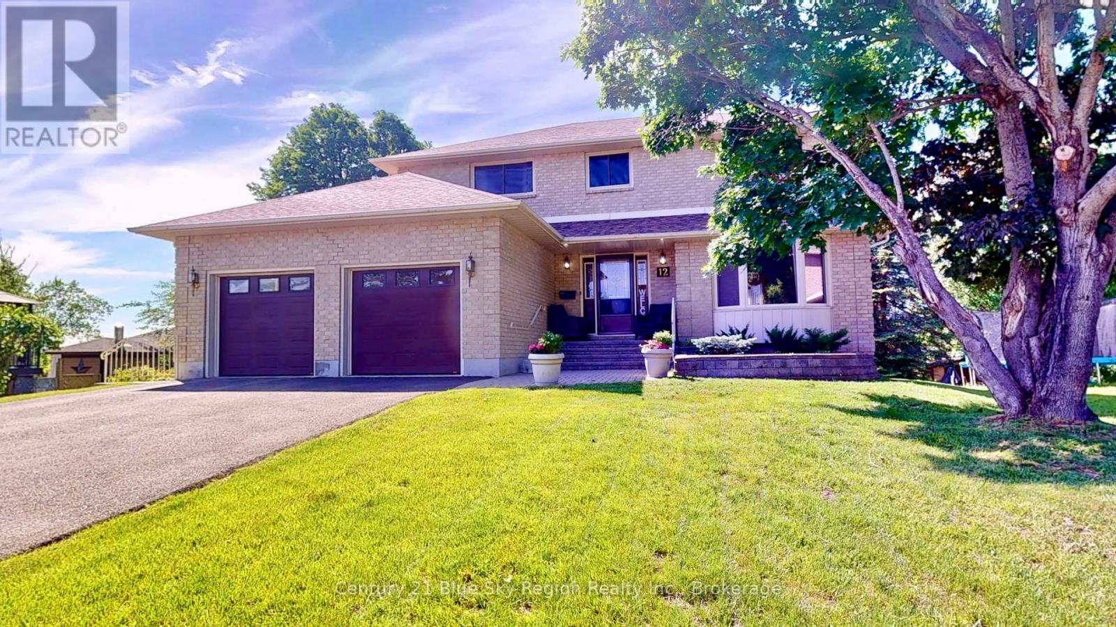 Property at 12 VIVYENNE COURT image 1