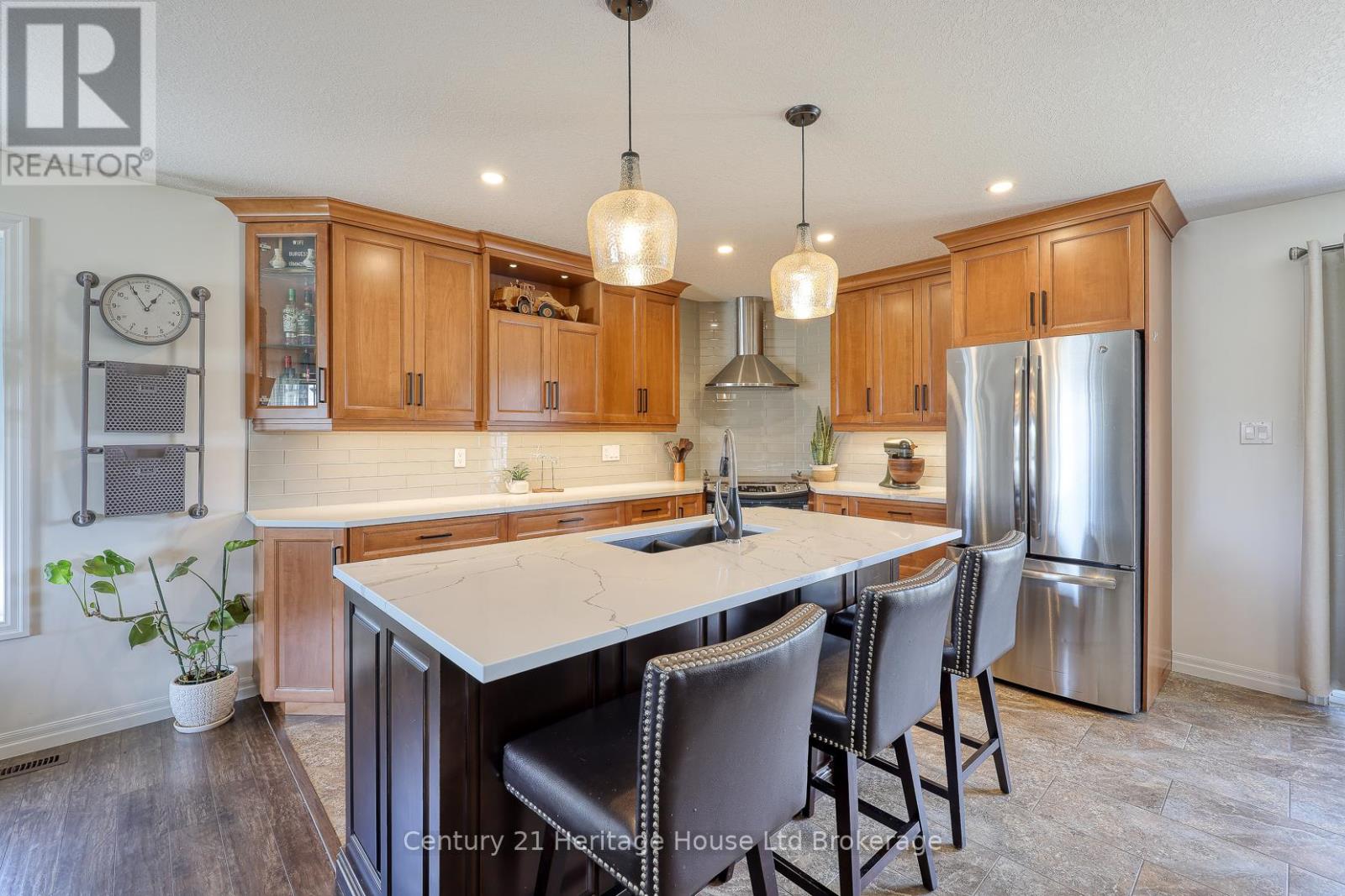 89 Walker Road, Ingersoll, Ontario  N5C 0A6 - Photo 14 - X12304681