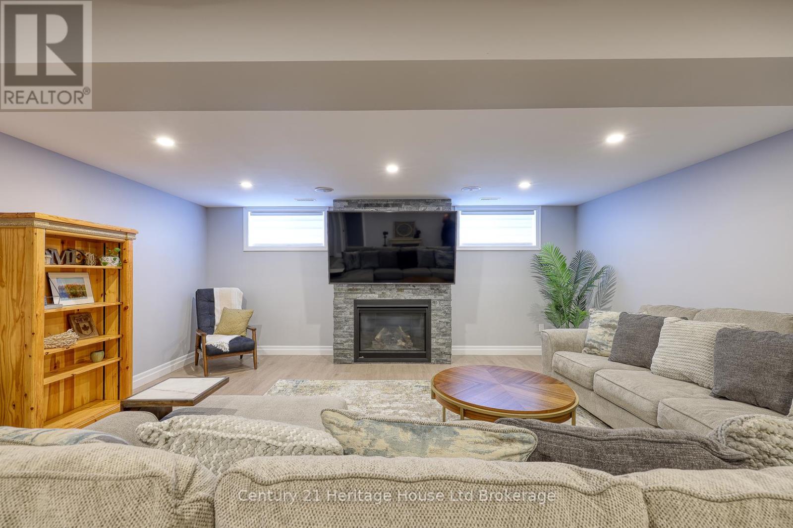 89 Walker Road, Ingersoll, Ontario  N5C 0A6 - Photo 31 - X12304681