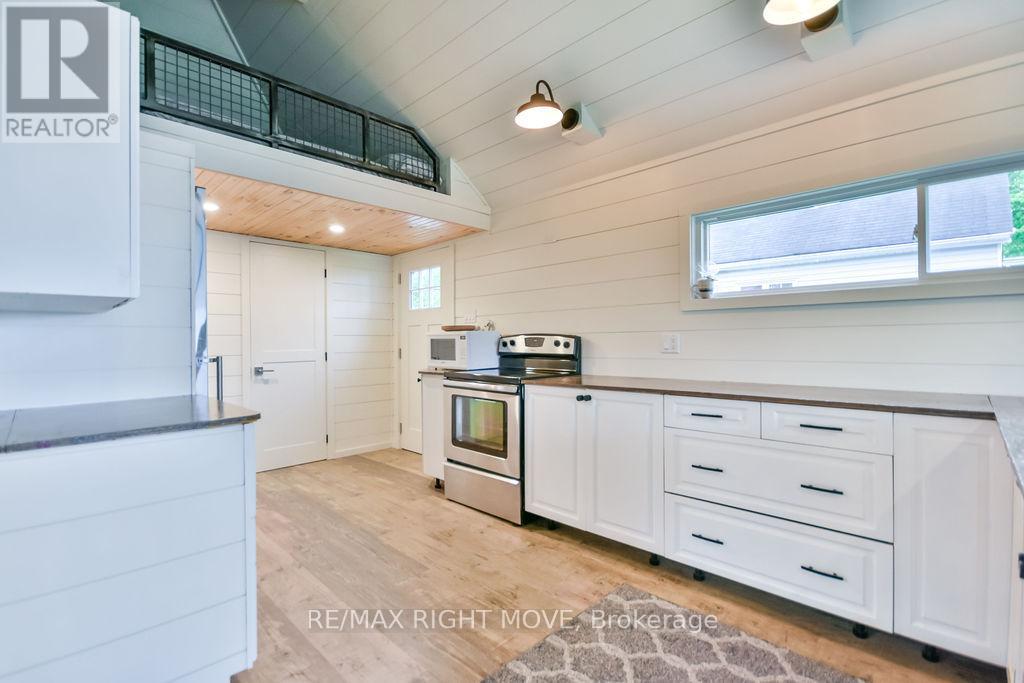 Property at 4458 PLUM POINT ROAD image 3