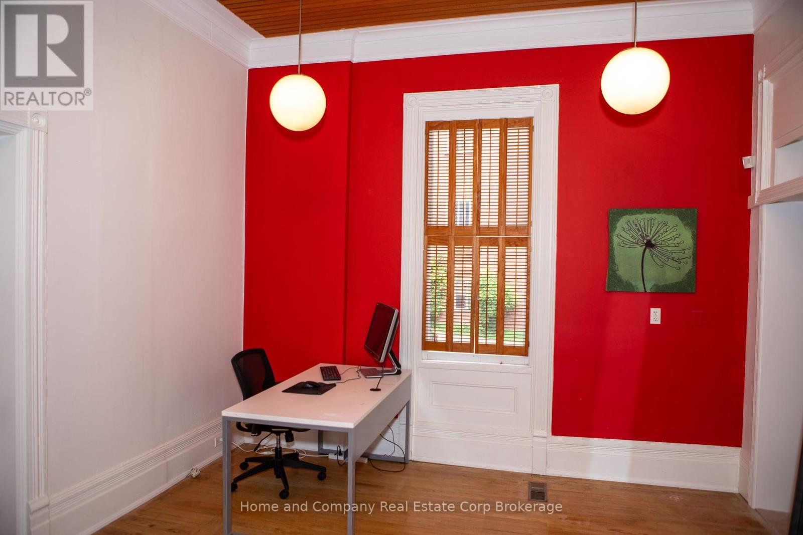 Upper - 25 William Street, Stratford, Ontario  N5A 4X9 - Photo 17 - X12304601