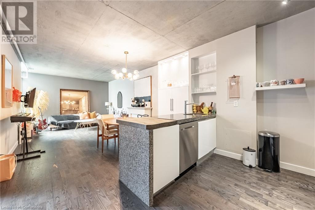 75 Portland Street Unit# 428, Toronto, Ontario  M5V 2M9 - Photo 9 - 40754407