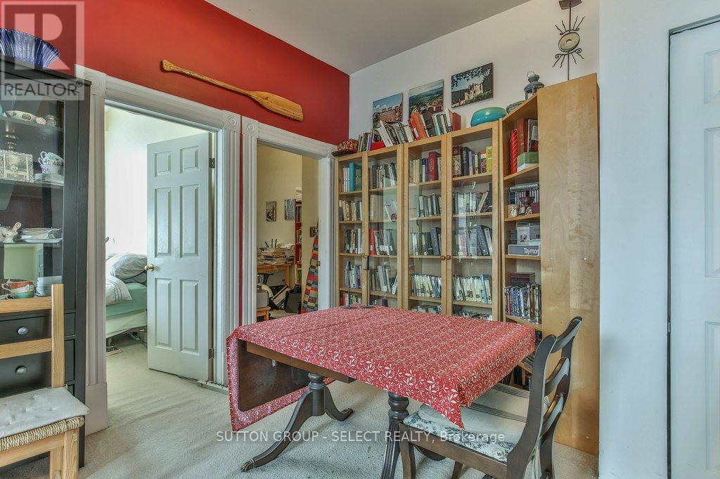 330 Burwell Street, London East, Ontario  N6B 2V9 - Photo 10 - X12278404