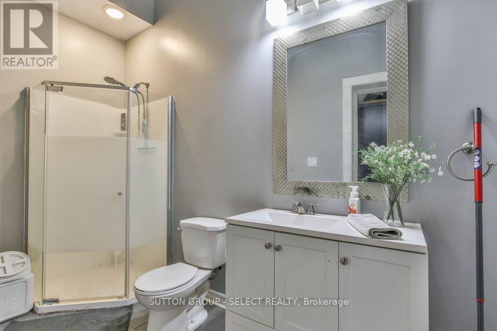 330 Burwell Street, London East, Ontario  N6B 2V9 - Photo 38 - X12278404