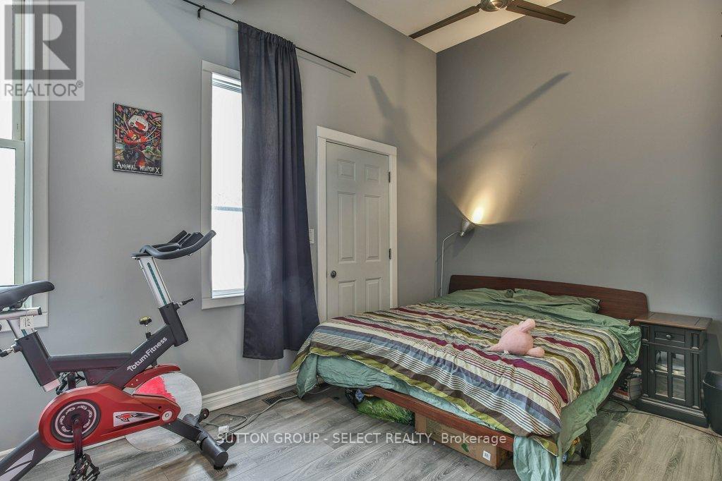330 Burwell Street, London East, Ontario  N6B 2V9 - Photo 36 - X12278404