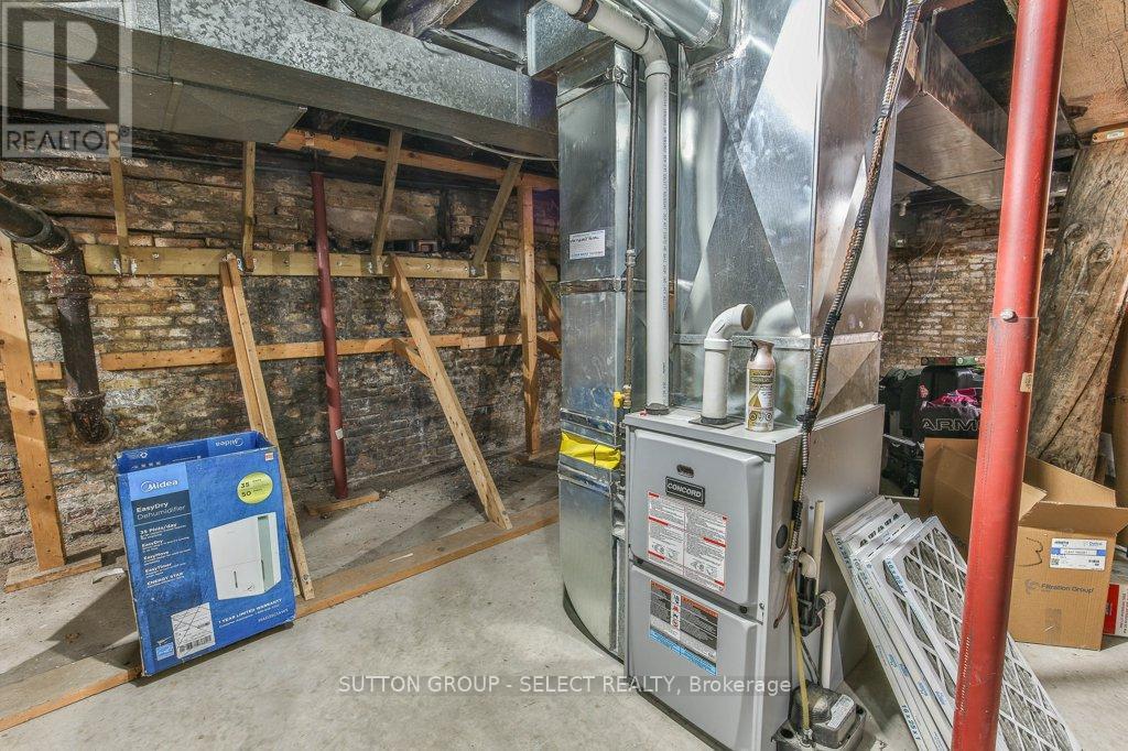 330 Burwell Street, London East, Ontario  N6B 2V9 - Photo 41 - X12278404