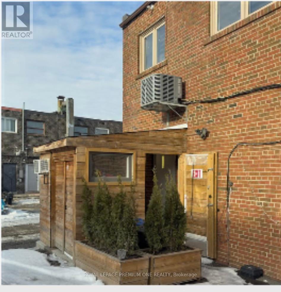 7 - 70 Plunkett Road, Toronto, Ontario  M9L 2J4 - Photo 8 - W12300722