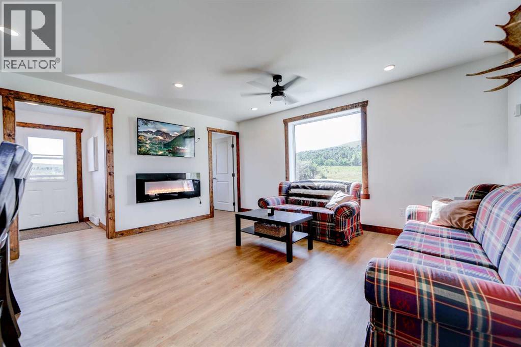 4417 Range Road 30-1, Rural Pincher Creek No. 9, Alberta  T0K 1W0 - Photo 10 - A2236369