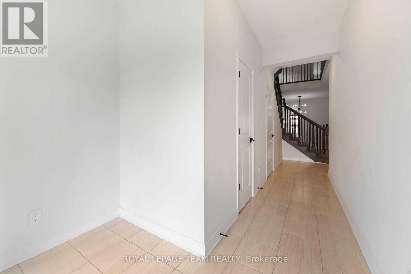 Property at 1010 BRIAN GOOD AVENUE image 3