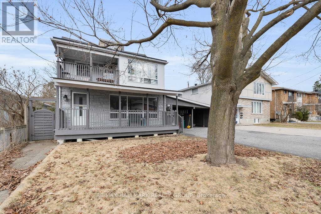 833 Maplewood Avenue, Ottawa, Ontario  K2B 5V4 - Photo 1 - X12304835