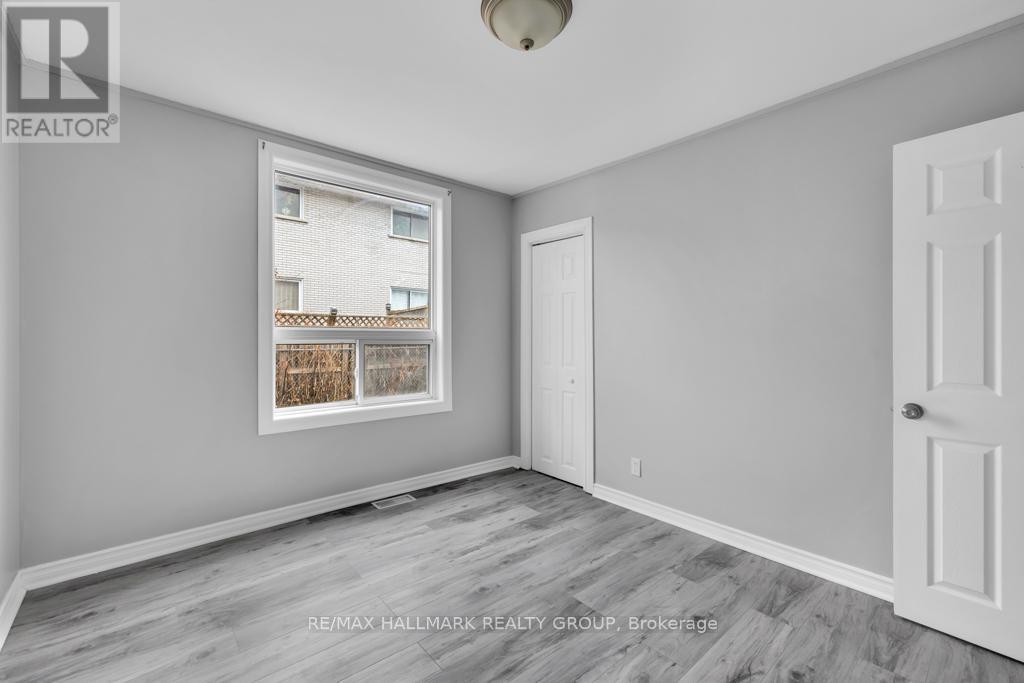 833 Maplewood Avenue, Ottawa, Ontario  K2B 5V4 - Photo 17 - X12304835