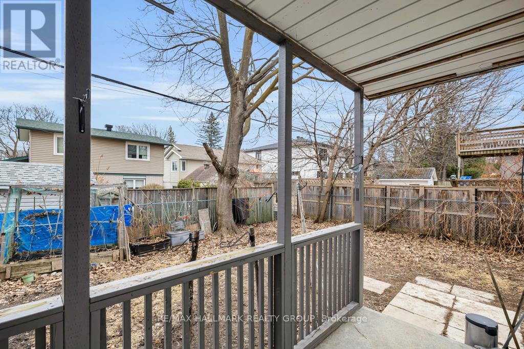 833 Maplewood Avenue, Ottawa, Ontario  K2B 5V4 - Photo 20 - X12304835
