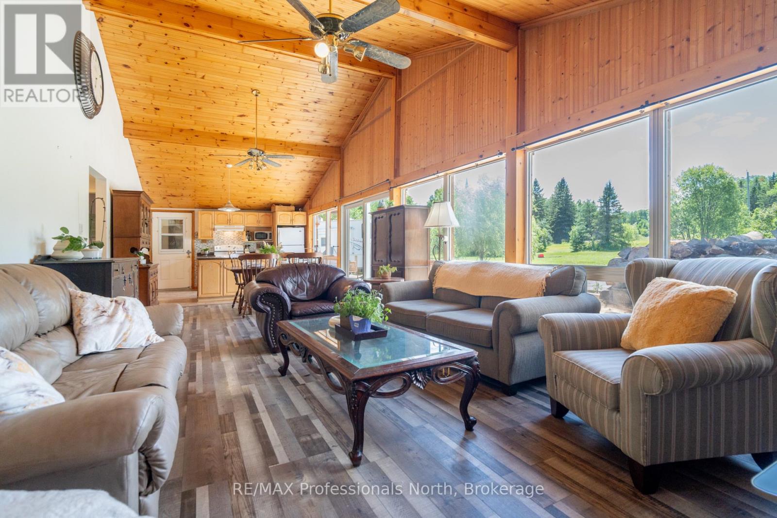 899 Katrine Road, Burk's Falls, Ontario  P0A 1C0 - Photo 13 - X12304764