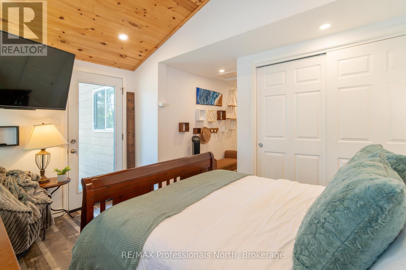 899 Katrine Road, Burk's Falls, Ontario  P0A 1C0 - Photo 22 - X12304764