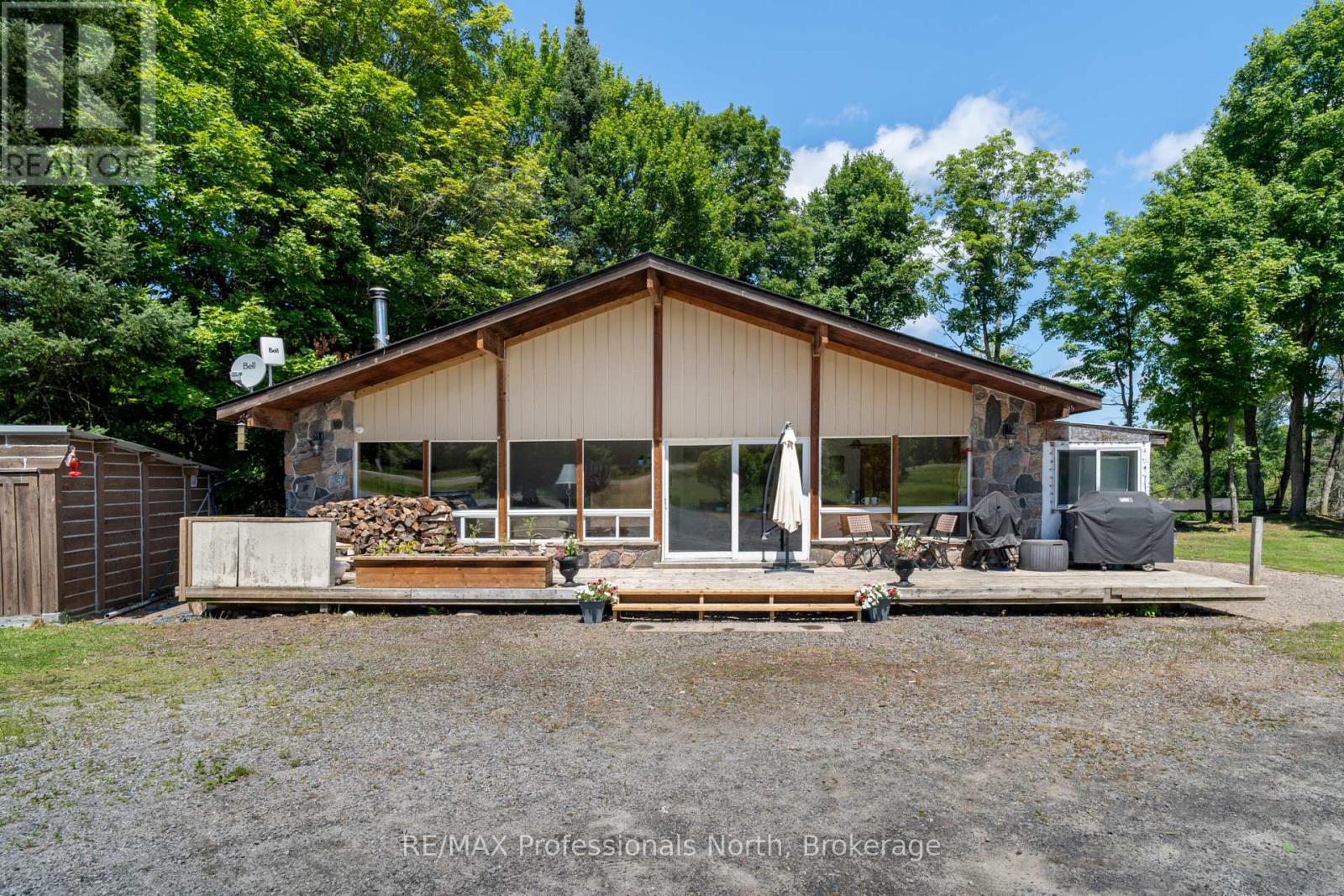 899 Katrine Road, Burk's Falls, Ontario  P0A 1C0 - Photo 27 - X12304764