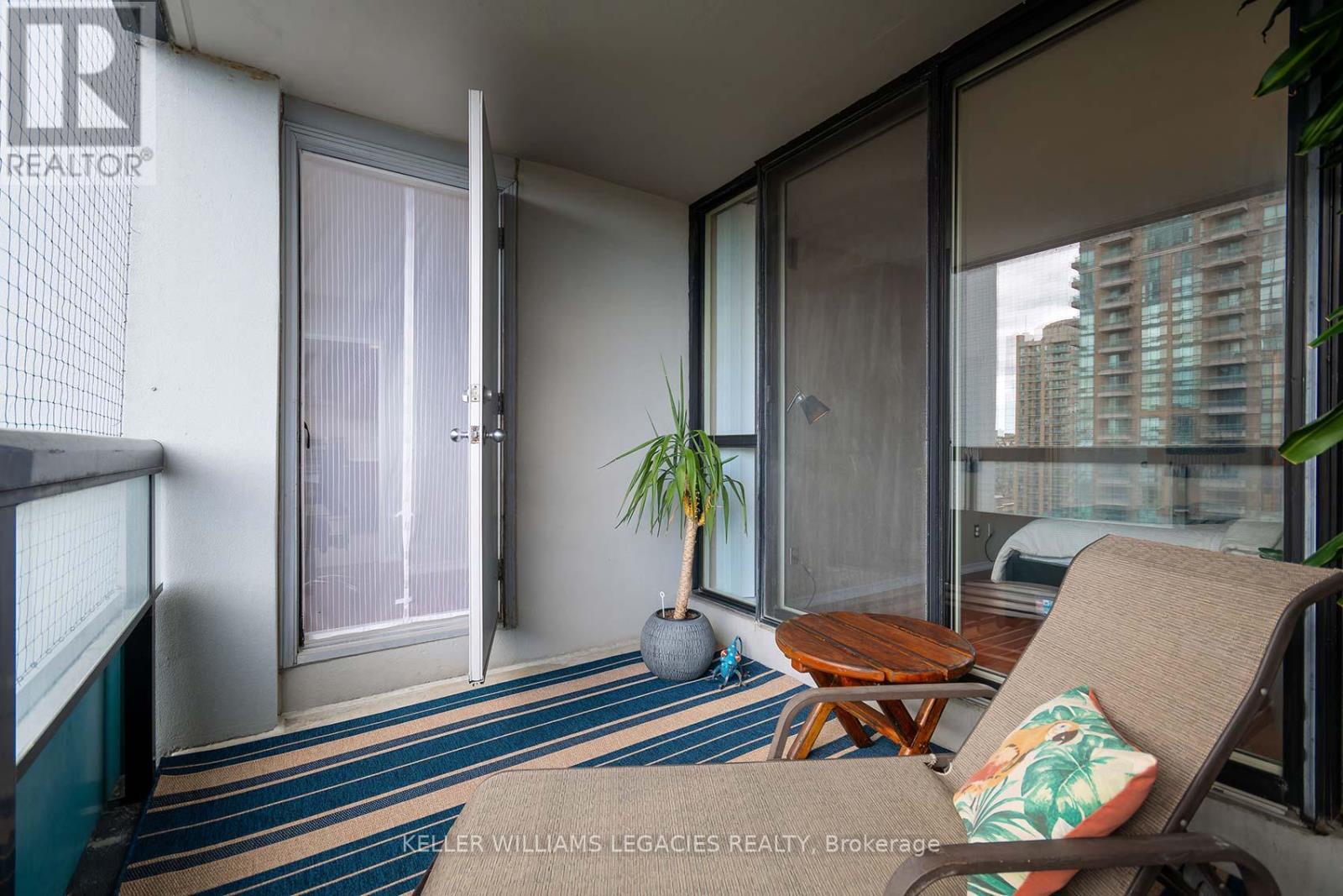 1601 - 7 Bishop Avenue, Toronto, Ontario  M2M 4J4 - Photo 16 - C12304651