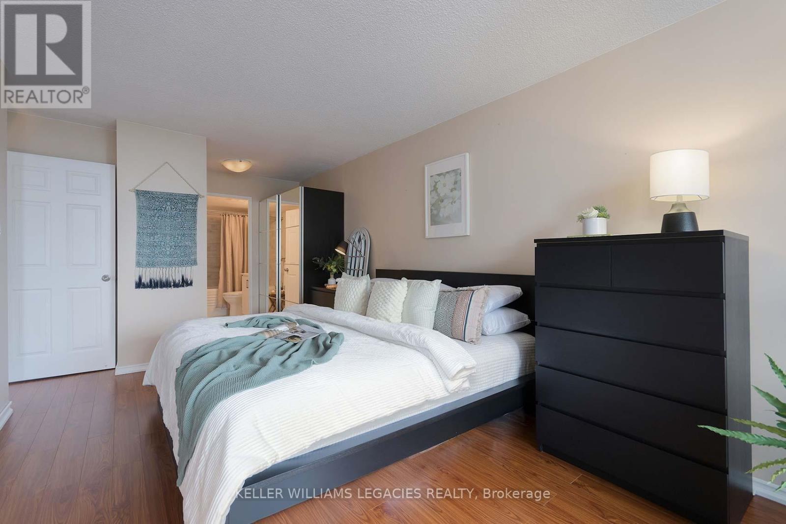 1601 - 7 Bishop Avenue, Toronto, Ontario  M2M 4J4 - Photo 19 - C12304651