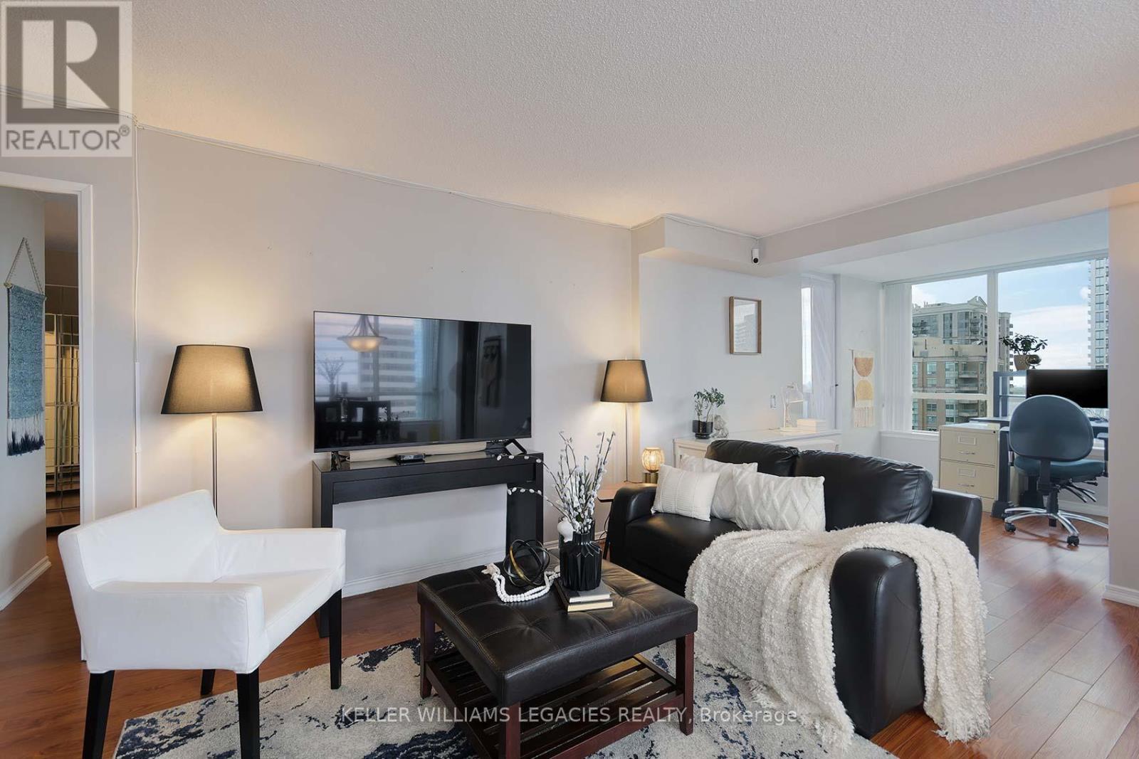 1601 - 7 Bishop Avenue, Toronto, Ontario  M2M 4J4 - Photo 3 - C12304651