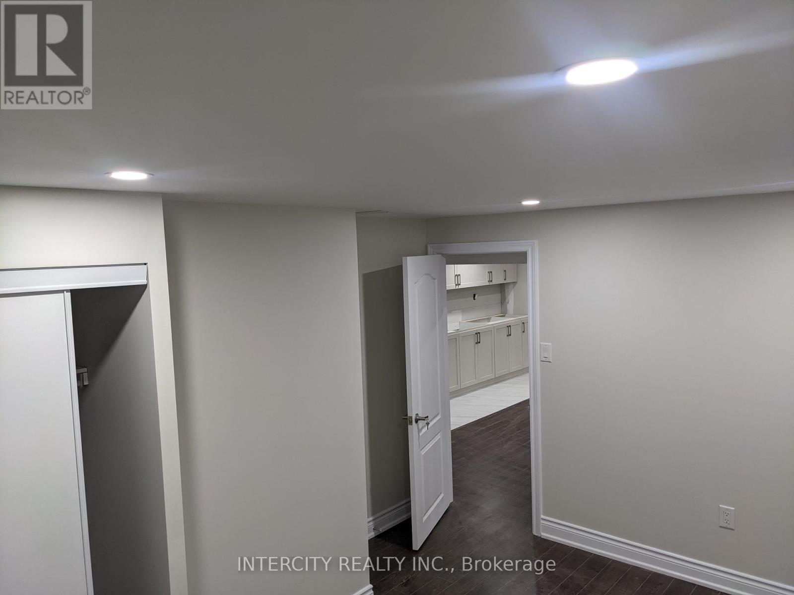 8 Mccourt Drive, Ajax, Ontario  L1Z 0S3 - Photo 7 - E12304559