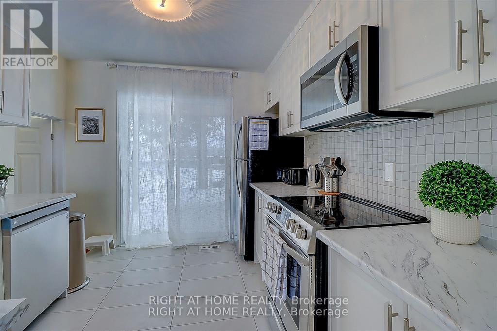 5 Bellefontaine Street, Toronto, Ontario  M1S 1J6 - Photo 11 - E12304610