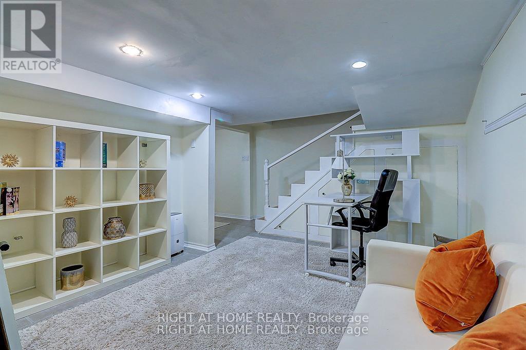 5 Bellefontaine Street, Toronto, Ontario  M1S 1J6 - Photo 19 - E12304610