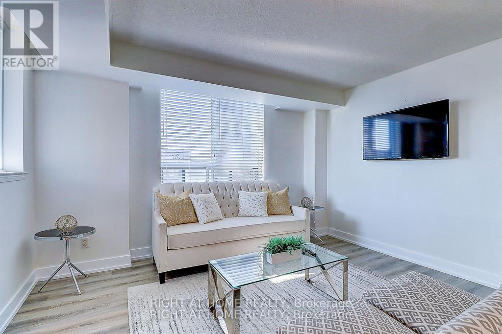 Property at 404 - 1625 PICKERING PARKWAY image 3