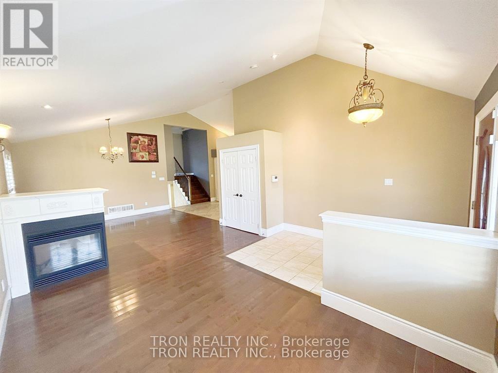 Property at 888 BARBADOS STREET image 3