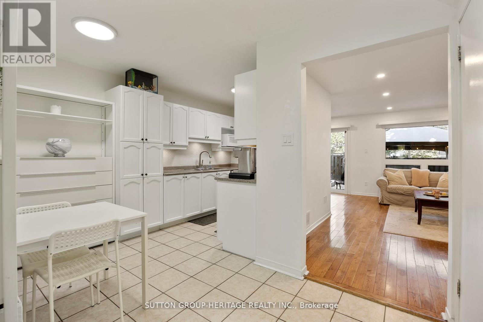 Property at 64 - 40 DUNDALK DRIVE image 5