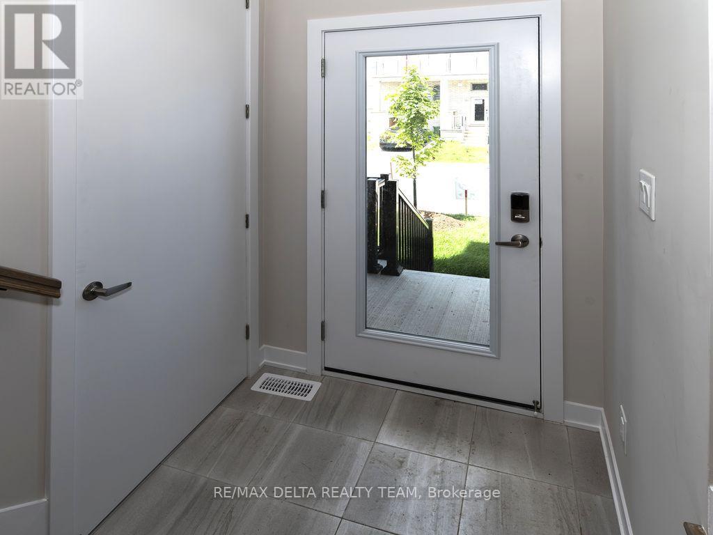 337 Catsfoot Walk S, Ottawa, Ontario  K2J 7G7 - Photo 2 - X12301595