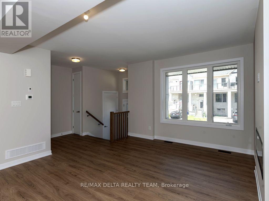337 Catsfoot Walk S, Ottawa, Ontario  K2J 7G7 - Photo 7 - X12301595
