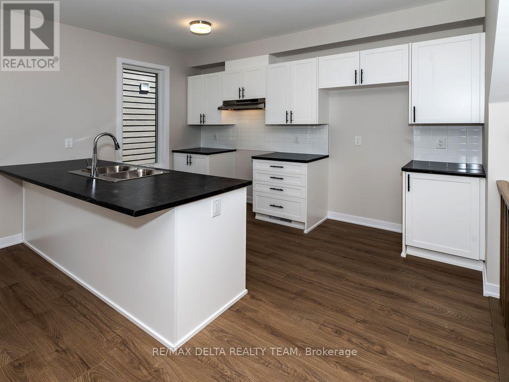 337 Catsfoot Walk S, Ottawa, Ontario  K2J 7G7 - Photo 10 - X12301595