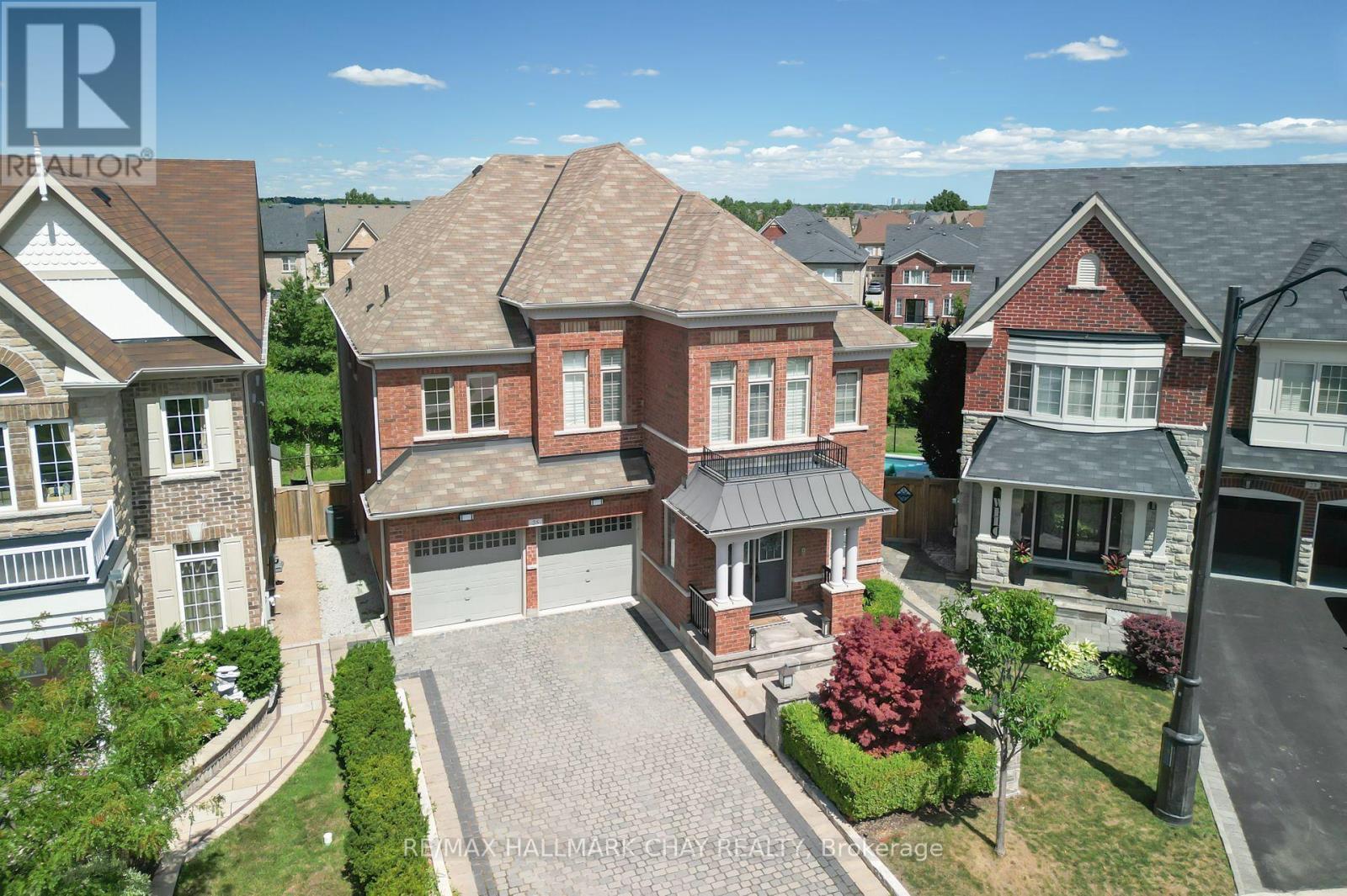 Property at 25 CARD LUMBER CRESCENT image 3