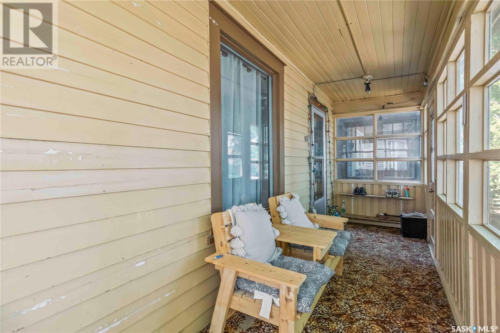 615 G Avenue S, Saskatoon, Saskatchewan  S7M 1V8 - Photo 4 - SK013547