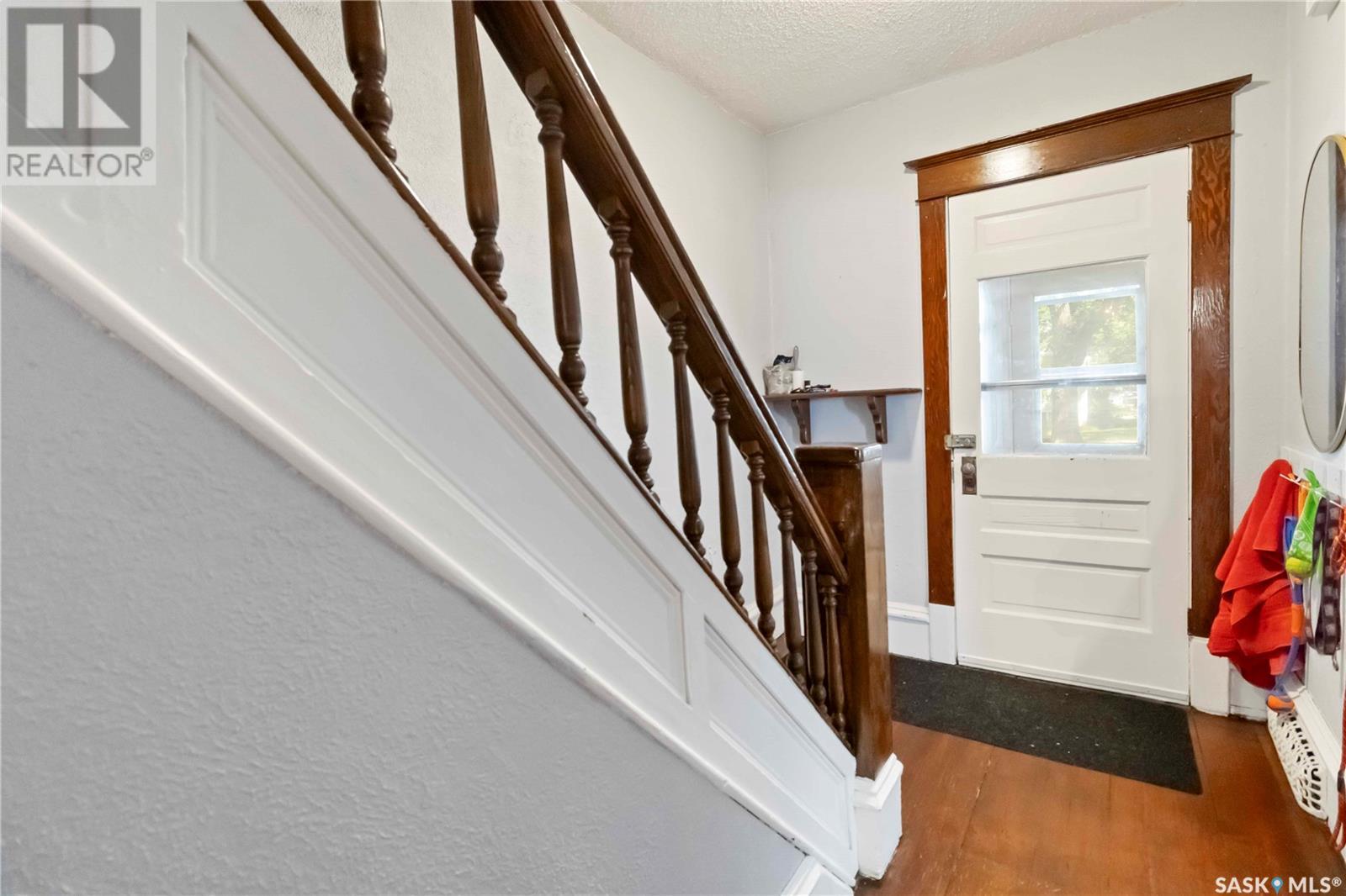 615 G Avenue S, Saskatoon, Saskatchewan  S7M 1V8 - Photo 5 - SK013547