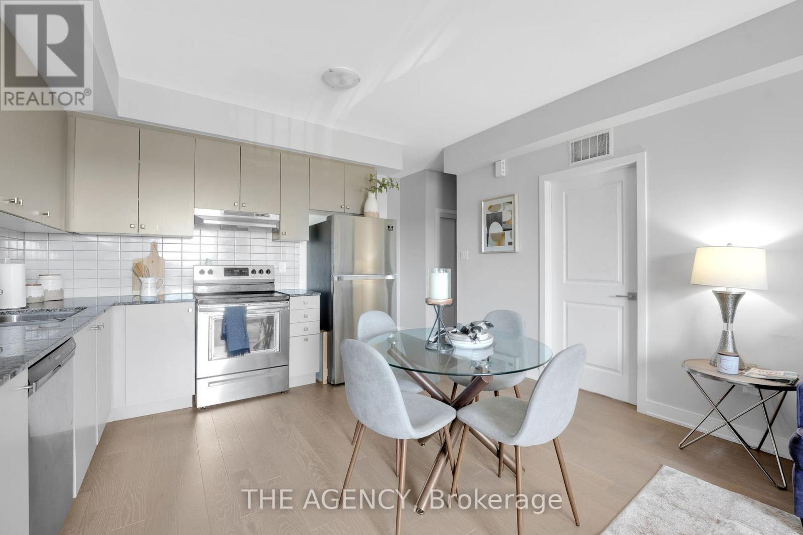 14 - 39 John Perkins Bull Drive, Toronto, Ontario  M3K 0C3 - Photo 6 - W12304670