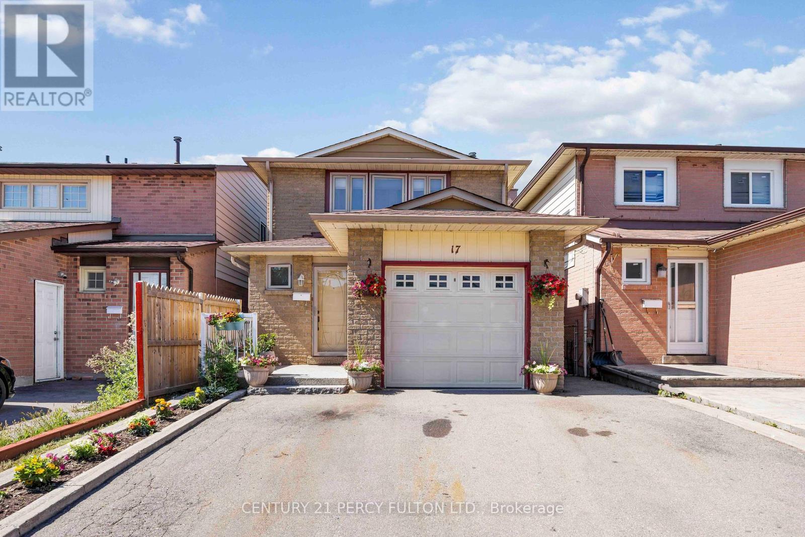 Property at 17 WOODSVIEW AVENUE image 1