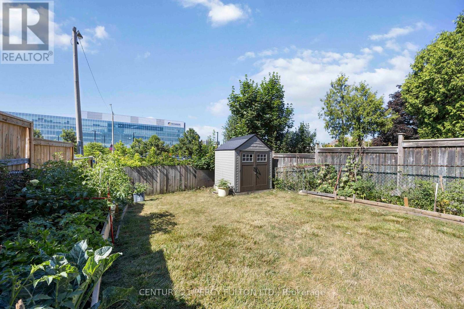 17 Woodsview Avenue, Toronto, Ontario  M9W 6B9 - Photo 29 - W12304682