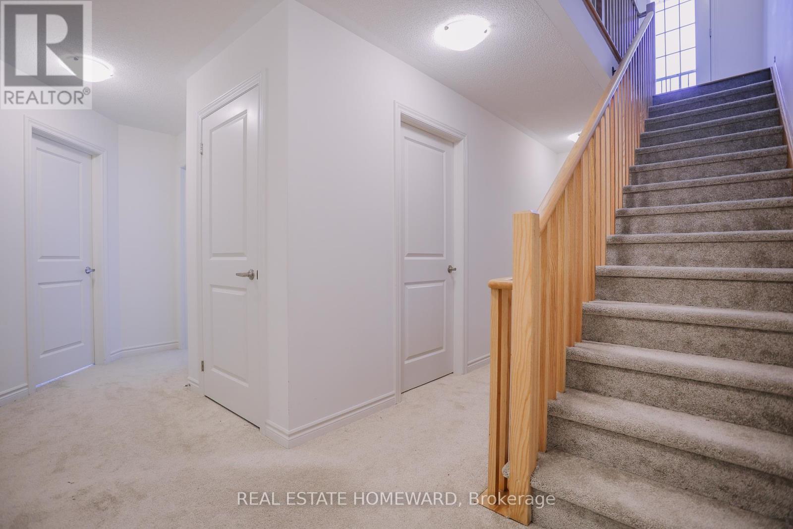 111 Rea Drive, Centre Wellington (Fergus), Ontario  N1M 2W3 - Photo 23 - X12304746