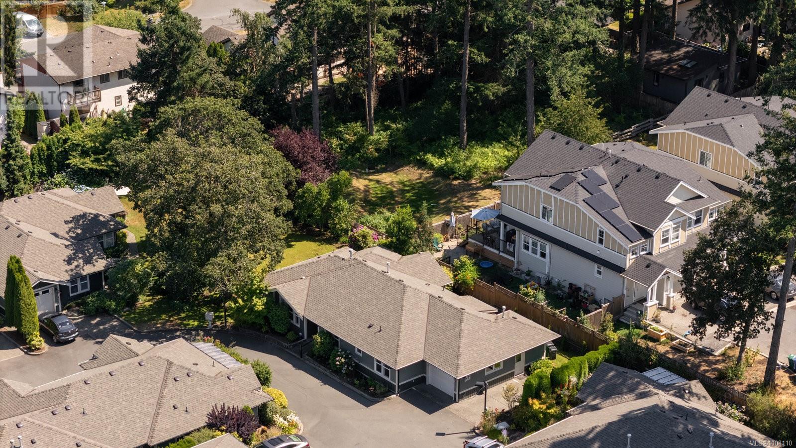 Property at 3 707 Greenlea Dr image 2