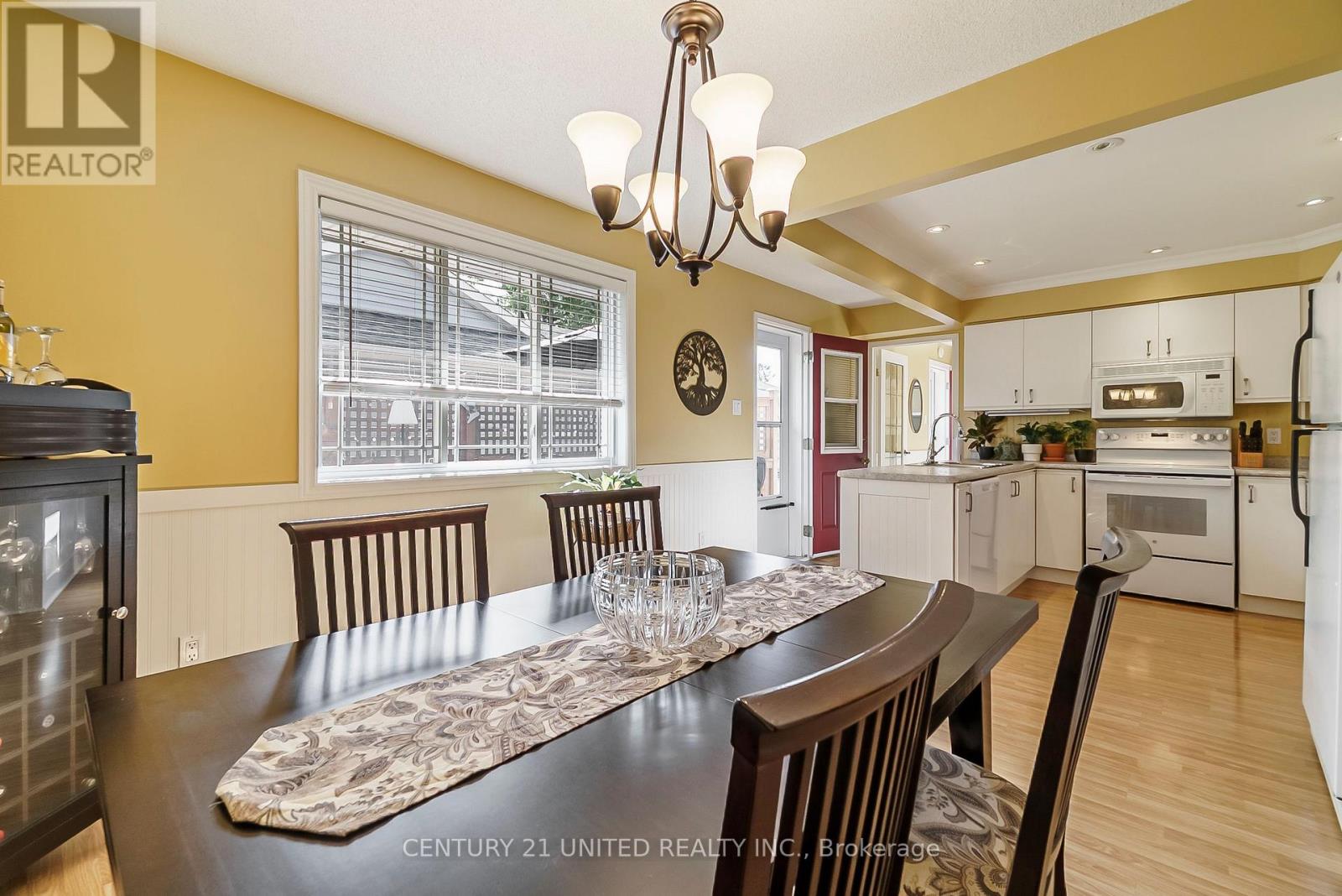 39 Cedartree Lane, Kawartha Lakes, Ontario  K0M 1A0 - Photo 13 - X12256482