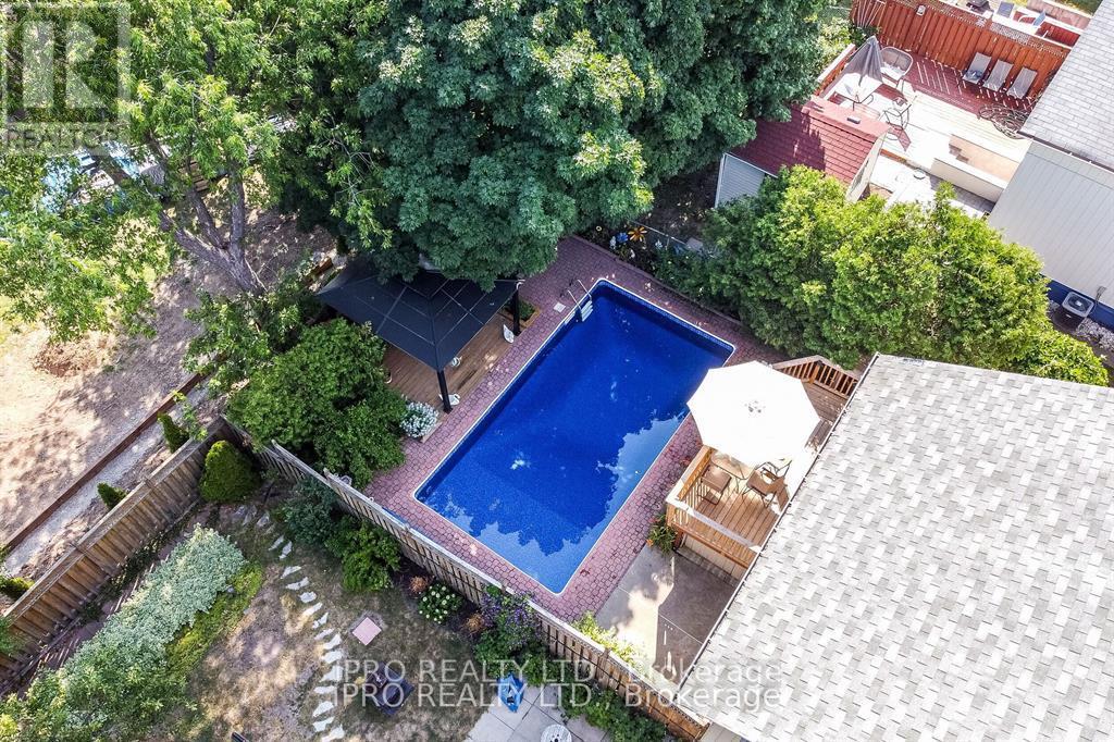 Property at 2404 MAINROYAL STREET image 2