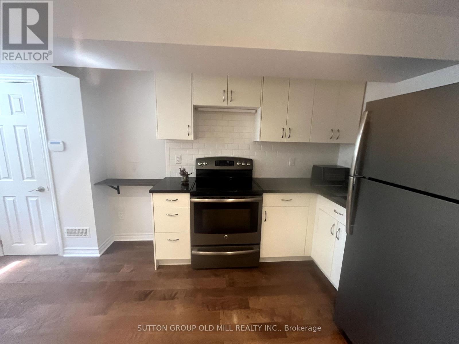 161 Laughton Avenue, Toronto, Ontario  M6N 2X4 - Photo 10 - W12304816