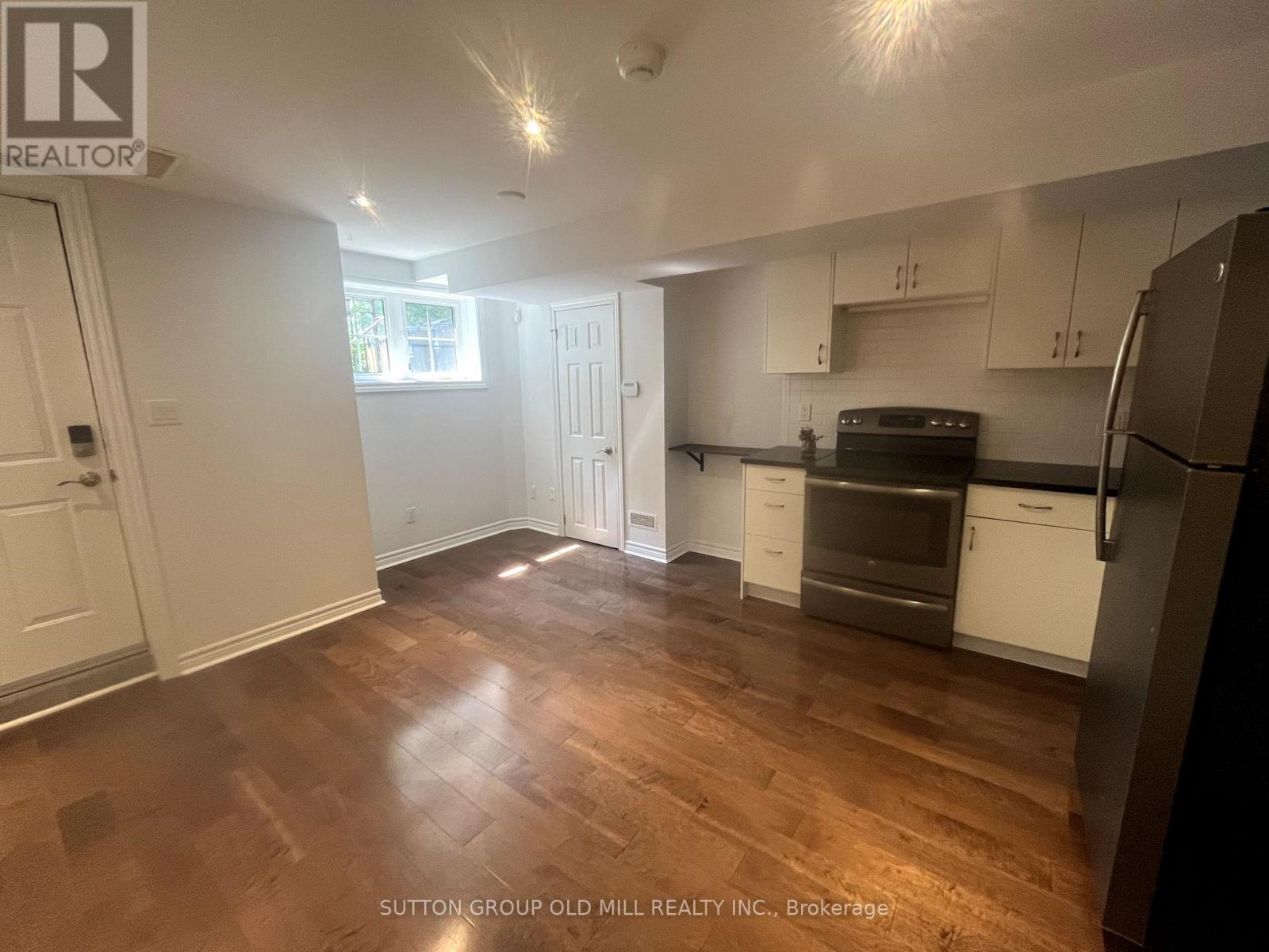 161 Laughton Avenue, Toronto, Ontario  M6N 2X4 - Photo 2 - W12304816