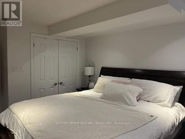 161 Laughton Avenue, Toronto, Ontario  M6N 2X4 - Photo 5 - W12304816