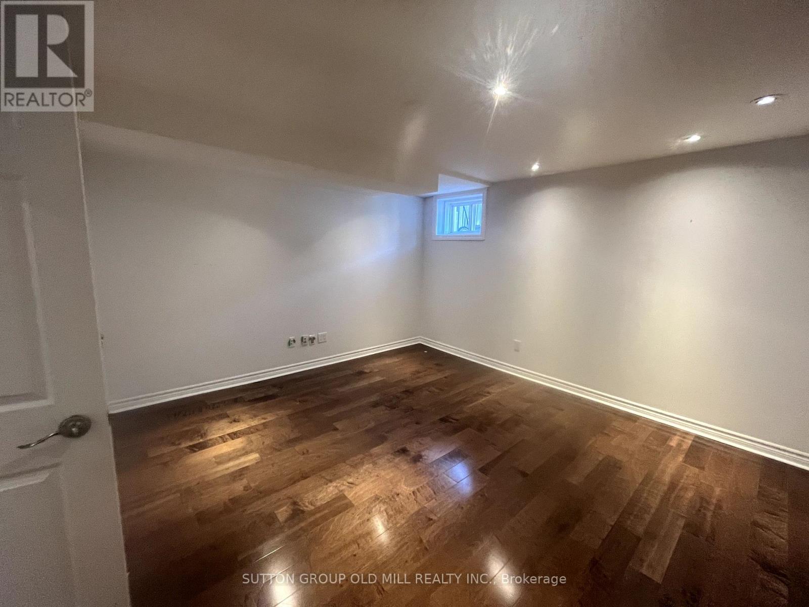 161 Laughton Avenue, Toronto, Ontario  M6N 2X4 - Photo 7 - W12304816