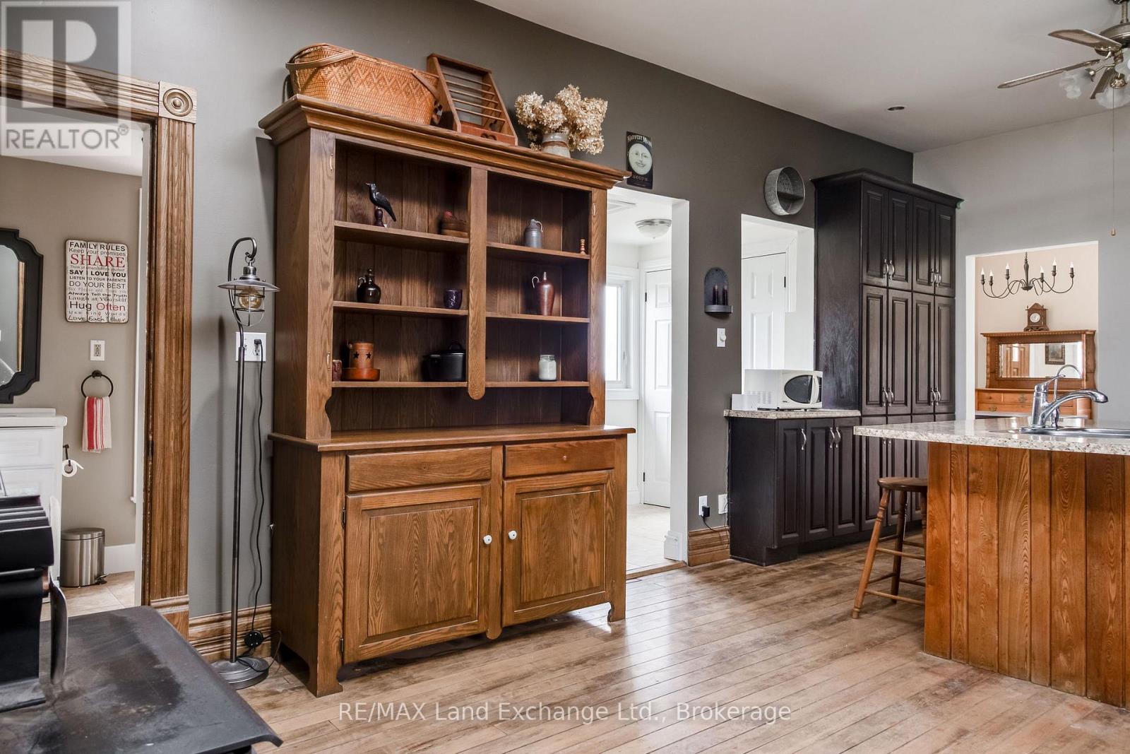 887 10th Concession, Kincardine, Ontario  N0G 2N0 - Photo 10 - X12304870