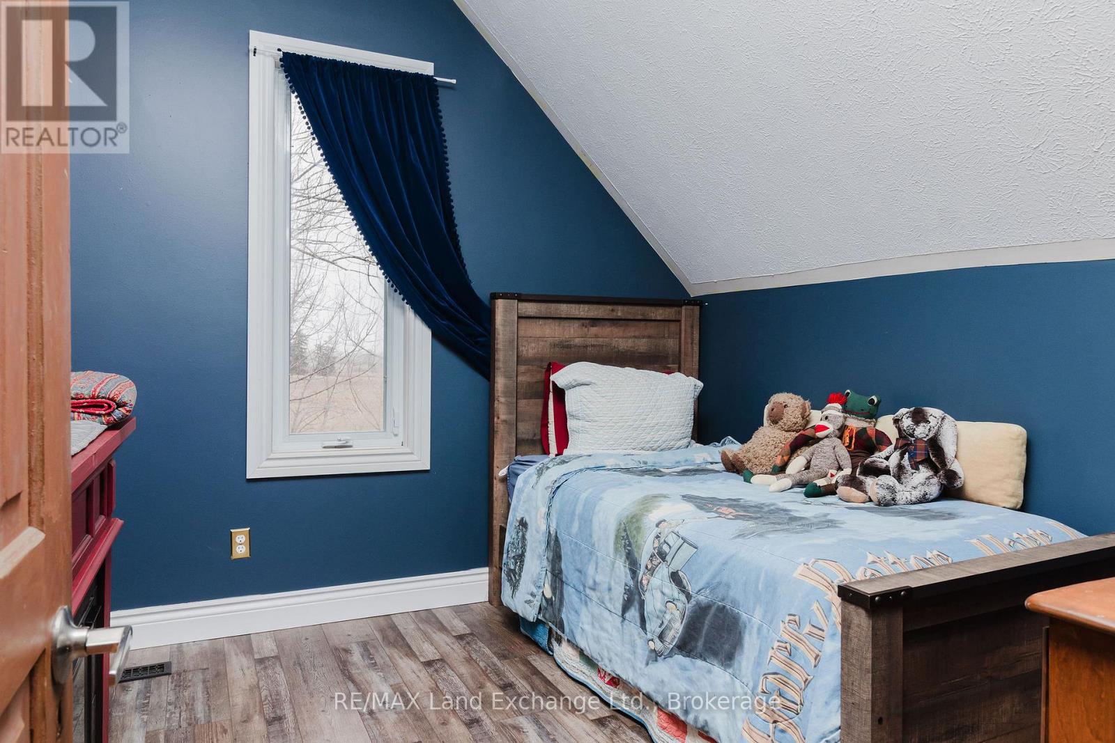 887 10th Concession, Kincardine, Ontario  N0G 2N0 - Photo 21 - X12304870