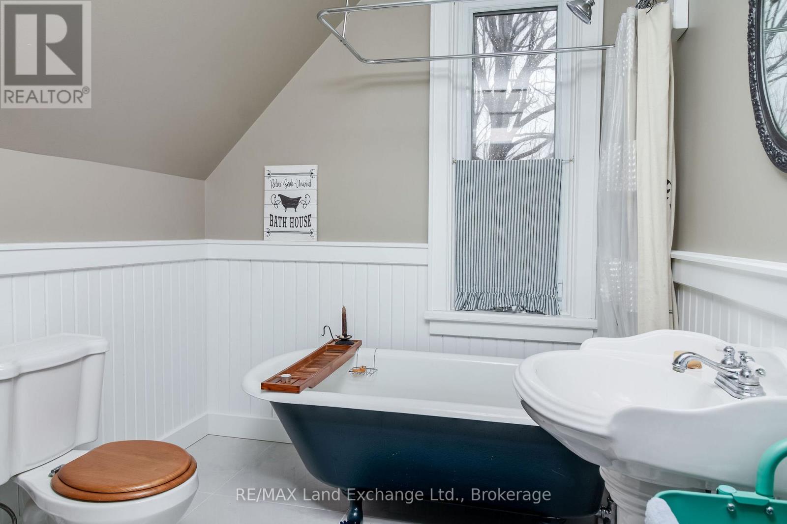 887 10th Concession, Kincardine, Ontario  N0G 2N0 - Photo 25 - X12304870