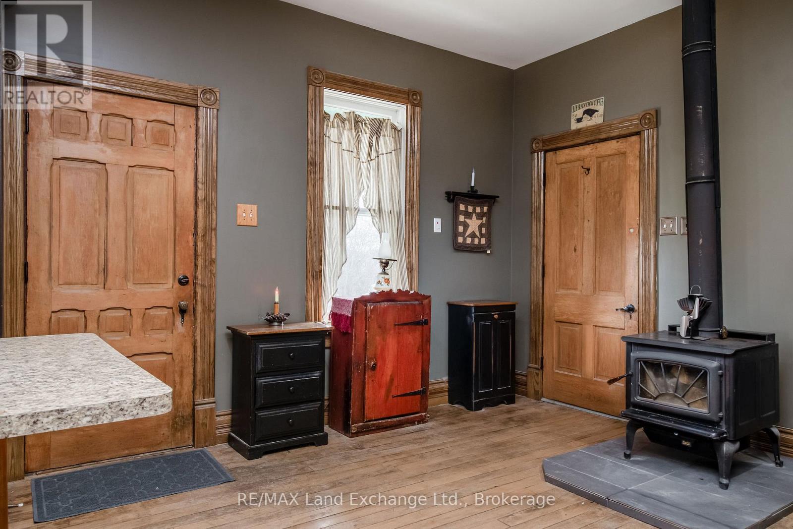 887 10th Concession, Kincardine, Ontario  N0G 2N0 - Photo 6 - X12304870