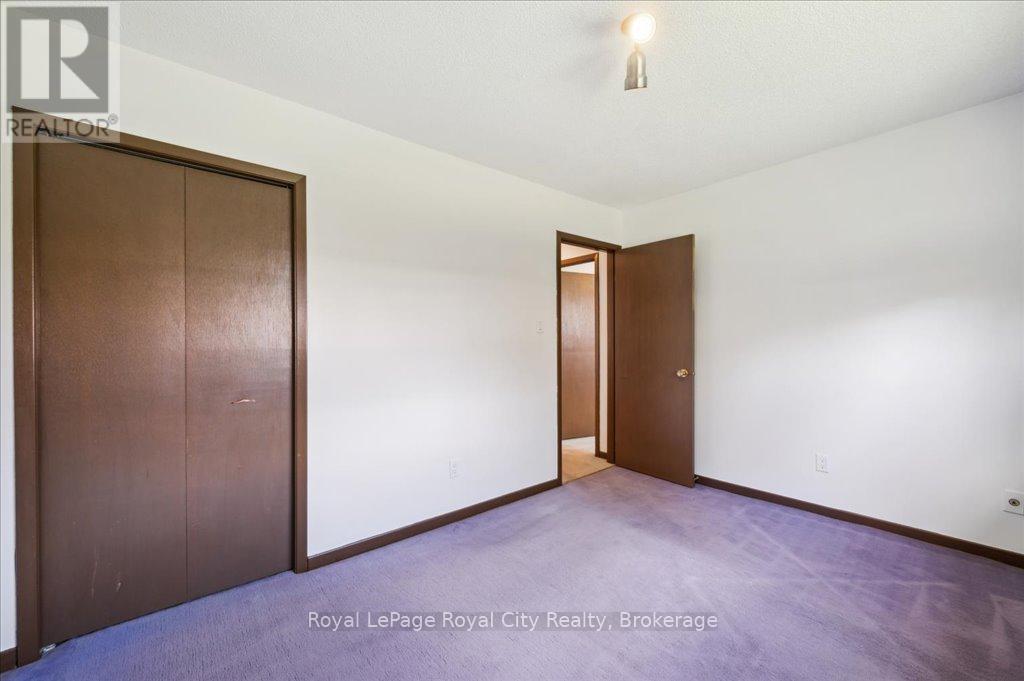 29 Vista Terrace, Guelph, Ontario  N1E 1A2 - Photo 15 - X12304876